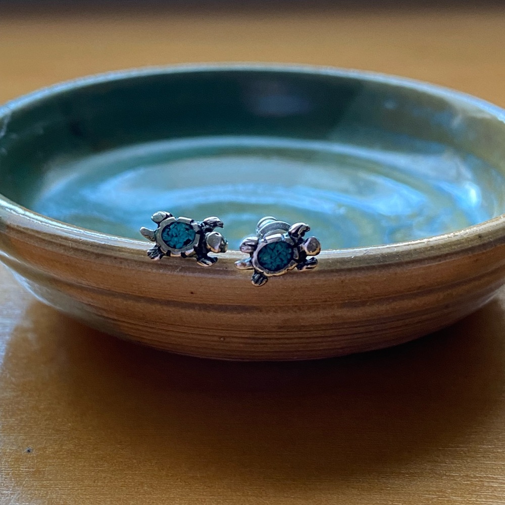 Sterling silver with turquoise inlaid stud earrings set | Sea turtle